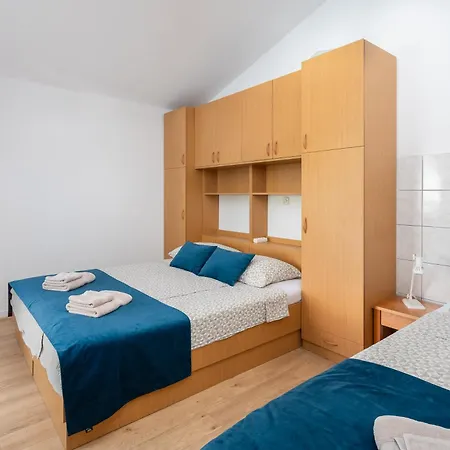 Appartamento Near Central Beach With Free Parking Makarska