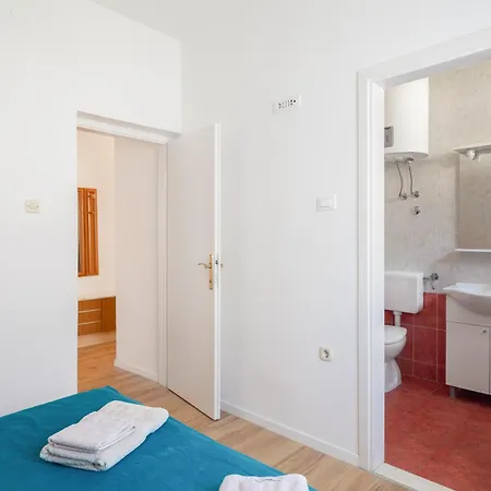 Appartamento Near Central Beach With Free Parking Makarska