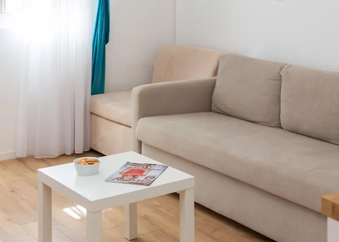 Near Central Beach With Free Parking * Makarska