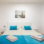 Near Central Beach With Free Parking Makarska