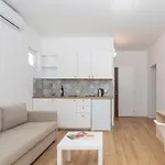 Near Central Beach With Free Parking * Makarska
