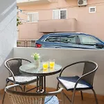 Near Central Beach With Free Parking Apartment Makarska