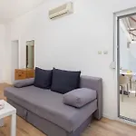 Near Central Beach With Free Parking Makarska