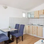 Near Central Beach With Free Parking * Makarska