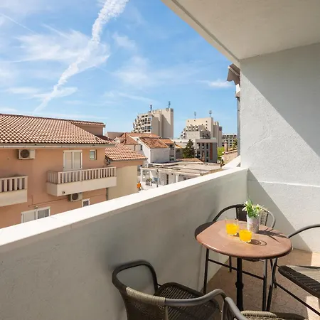 Apartmán Near Central Beach With Free Parking *