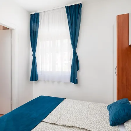 Apartmán Near Central Beach With Free Parking