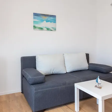 Near Central Beach With Free Parking Apartmán *