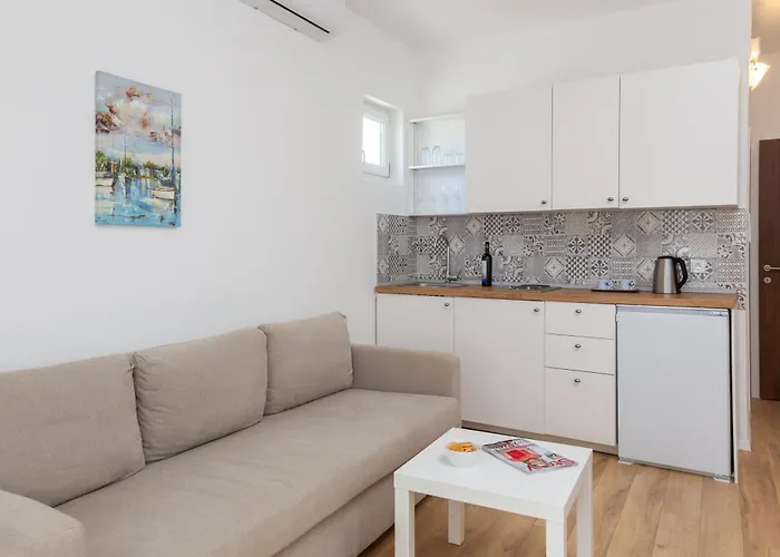 דירה Near Central Beach With Free Parking