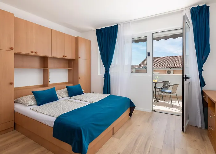Apartment Near Central Beach With Free Parking Makarska