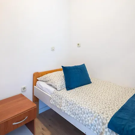 Near Central Beach With Free Parking Διαμέρισμα