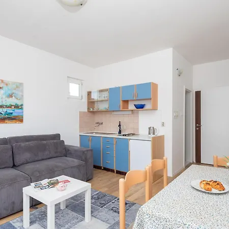 Διαμέρισμα Near Central Beach With Free Parking *
